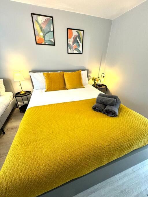 Garden 1-bed Flat 30min To Downtown & Free Parking * Londra