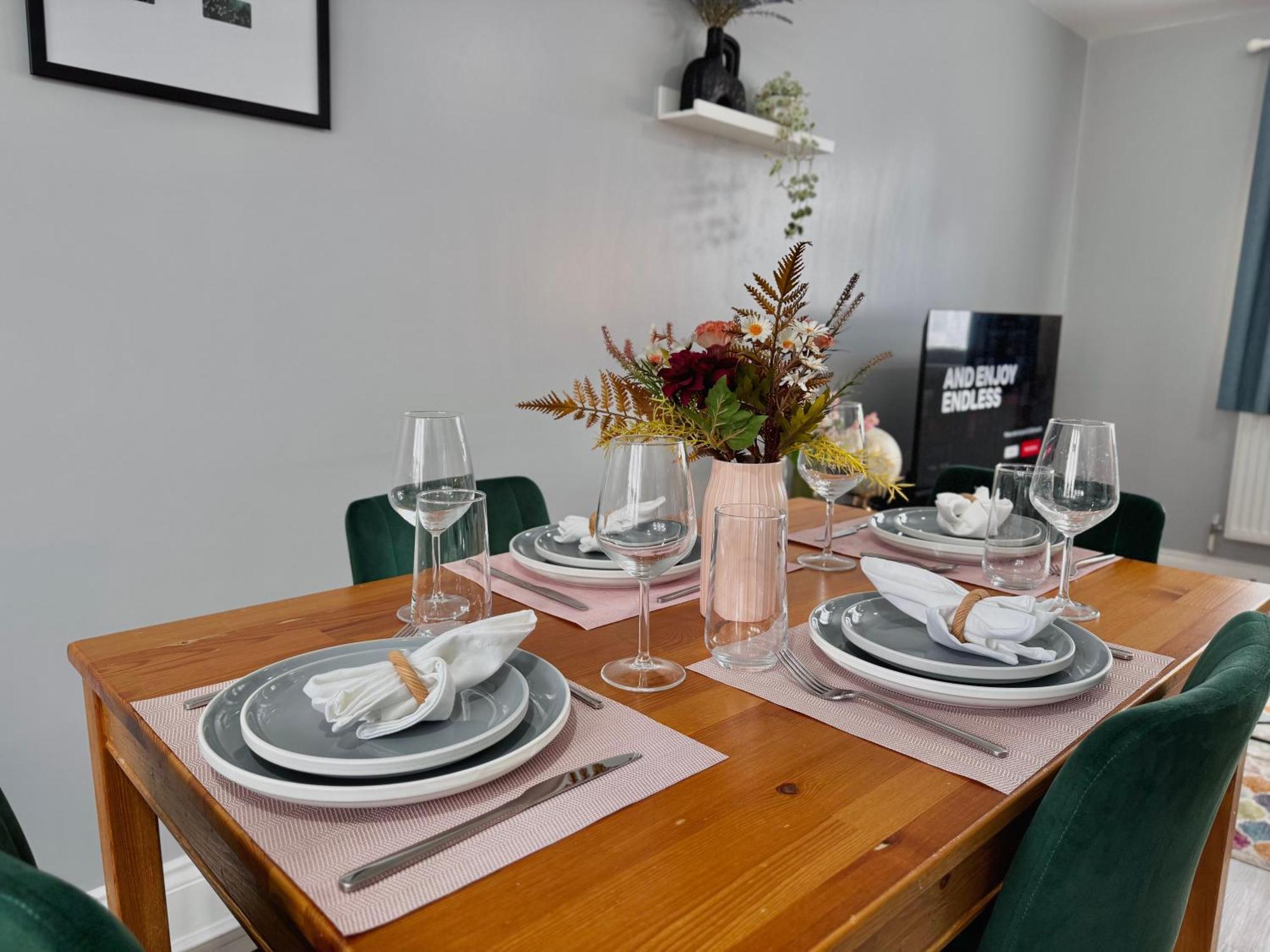 Garden 1-bed Flat 30min To Downtown & Free Parking Londra